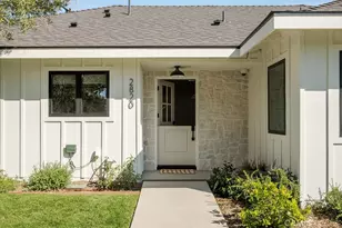 2820 Stromboli, Costa Mesa, CA 92626 - Photo 3