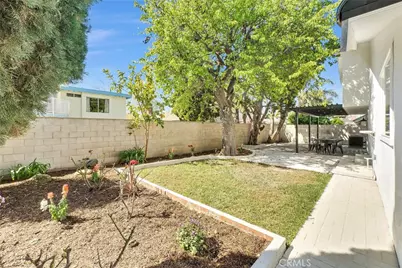 3126 S Rita Way, Santa Ana, CA 92704 - Photo 45