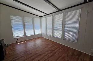 14055 Lake View Dr, La Mirada, CA 90638 - Photo 13