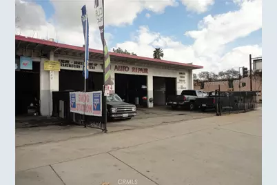 250 S Towne, Pomona, CA 91766 - Photo 3