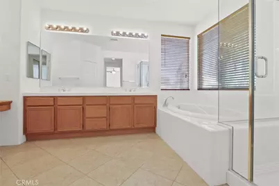 17384 Blue Ridge Court, Riverside, CA 92503 - Photo 15