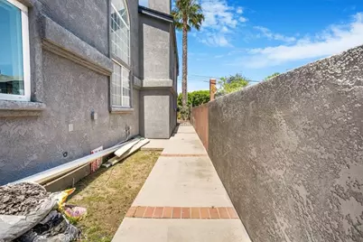 2481 S Bundy Drive, Los Angeles, CA 90064 - Photo 49