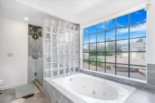 2481 S Bundy Dr, Los Angeles, CA 90064 - Photo 19