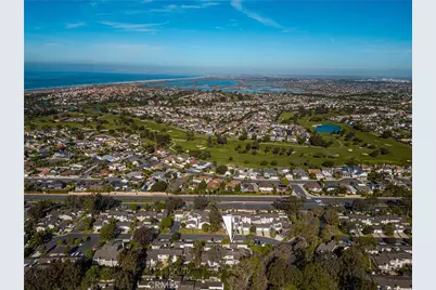 19731 Shorecliff, Huntington Beach, CA 92648 - Photo 25