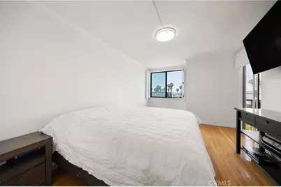 2960 Neilson Way #301, Santa Monica, CA 90405 - Photo 13