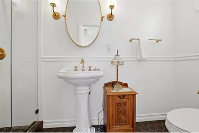 39 Coronado Avenue, Long Beach, CA 90803 - Photo 27