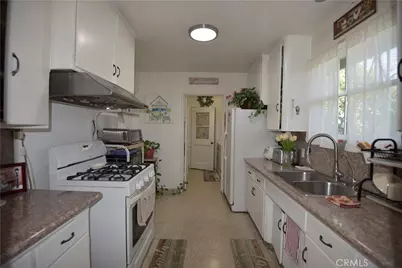 631 N La Sena Avenue, West Covina, CA 91790 - Photo 11