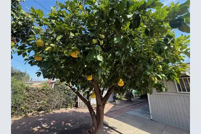 631 N La Sena Avenue, West Covina, CA 91790 - Photo 17