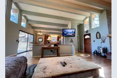 31651 Wagon Wheel, Running Springs, CA 92382 - Photo 5