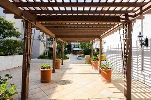 360 S Euclid, Pasadena, CA 91101 - Photo 11