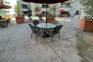 360 S Euclid, Pasadena, CA 91101 - Photo 15