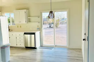 58207 Campanula St, Yucca Valley, CA 92284 - Photo 9