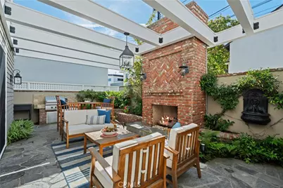 33 Palermo Walk, Long Beach, CA 90803 - Photo 29