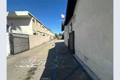 1523 E. First St, Santa Ana, CA 92701 - Photo 7