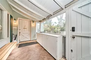 1128 S Citrus Ave, Los Angeles, CA 90019 - Photo 3