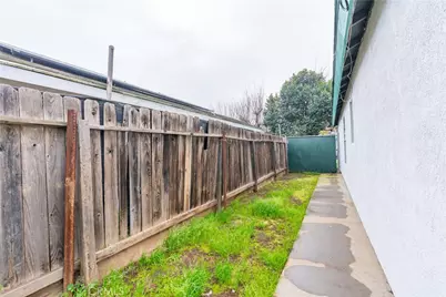 1674 Casuga Court, Orange Cove, CA 93646 - Photo 27