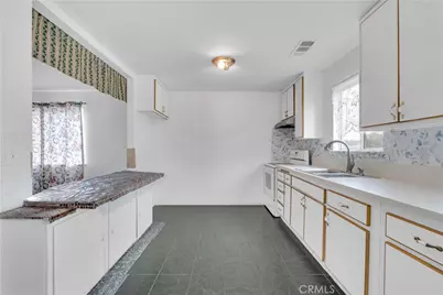 1674 Casuga Court, Orange Cove, CA 93646 - Photo 13