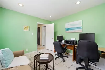 16322 Eucalyptus Avenue #7, Bellflower, CA 90706 - Photo 17