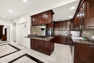 1043 S Kenmore, Los Angeles, CA 90006 - Photo 17