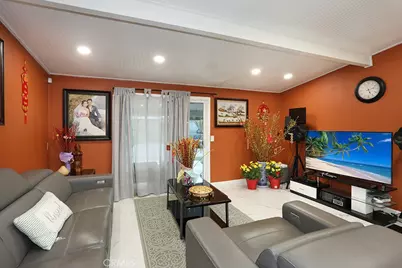 9802 Chanticleer, Anaheim, CA 92804 - Photo 13