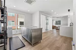 809 Brickyard Ln, Costa Mesa, CA 92627 - Photo 15