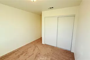 15664 Kadota, Victorville, CA 92395 - Photo 19