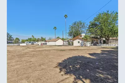 11285 Cherry Avenue, Cherry Valley, CA 92223 - Photo 43