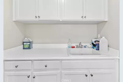 814 Pyramid Court, Corona, CA 92880 - Photo 17