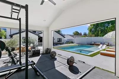 22269 Avenue San Luis, Woodland Hills, CA 91364 - Photo 17