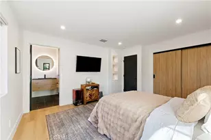 22269 Avenue San Luis, Woodland Hills, CA 91364 - Photo 59