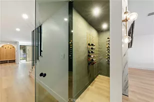 22269 Avenue San Luis, Woodland Hills, CA 91364 - Photo 61