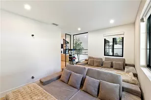 22269 Avenue San Luis, Woodland Hills, CA 91364 - Photo 55