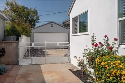 6119 Blackthorne Avenue, Lakewood, CA 90712 - Photo 5