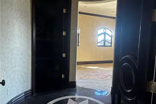 9355 Florence, Downey, CA 90240 - Photo 15