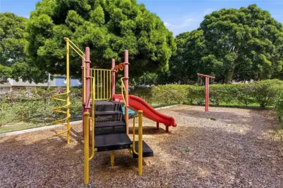 8145 Ridgefield, Huntington Beach, CA 92646 - Photo 29