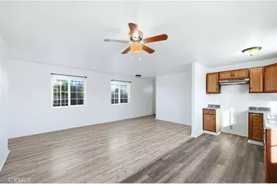 10929 Compton Avenue, Los Angeles, CA 90059 - Photo 5