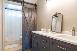 8636 Rancho Cerona Dr, Paramount, CA 90723 - Photo 37