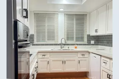 1860 McKinney Way #M15-21N, Seal Beach, CA 90740 - Photo 3