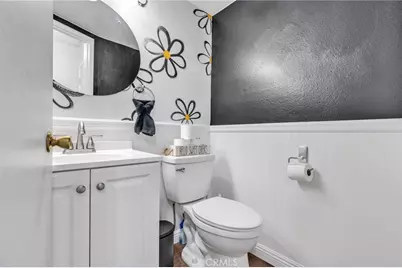 2410 W Orangethorpe #6, Fullerton, CA 92833 - Photo 9