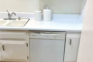 1640 Glenview Rd M12-76D, Seal Beach, CA 90740 - Photo 17