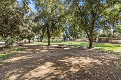 2314 Oakmont Avenue, Santa Ana, CA 92706 - Photo 33