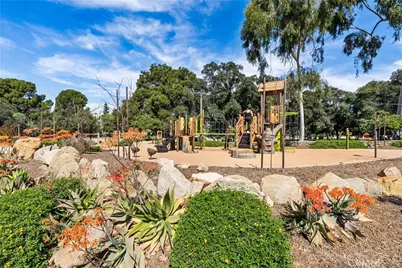 2314 Oakmont Avenue, Santa Ana, CA 92706 - Photo 41