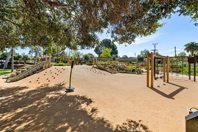 2314 Oakmont Avenue, Santa Ana, CA 92706 - Photo 43