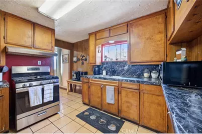 123 E 65th Street, Los Angeles, CA 90003 - Photo 15