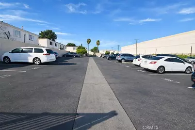 1001 E Grant Street, Santa Ana, CA 92701 - Photo 13