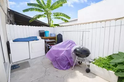 1001 E Grant Street, Santa Ana, CA 92701 - Photo 15