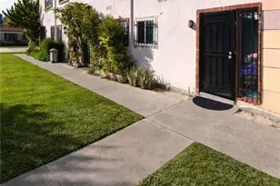 1001 E Grant St, Santa Ana, CA 92701 - Photo 19