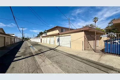 2258 W Colchester, Anaheim, CA 92804 - Photo 9