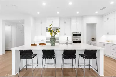 118 Sunnybank, Irvine, CA 92618 - Photo 17