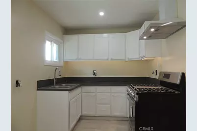 819 E 4th #1, Long Beach, CA 90802 - Photo 13